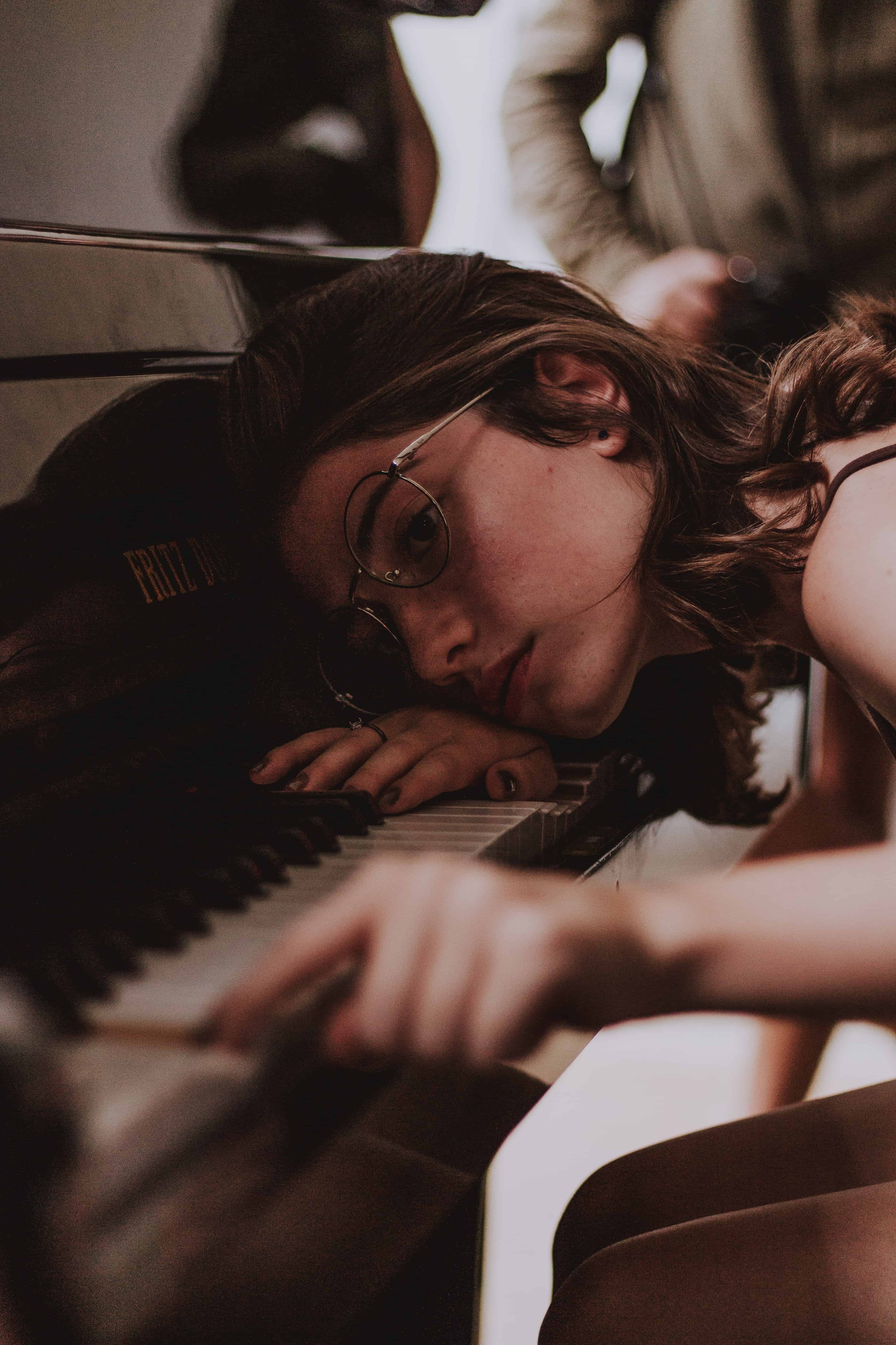 Common piano mistakes: too close or far